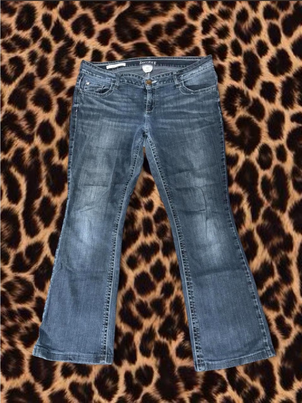 Low Rise Decree Women's Dark Wash Jeans